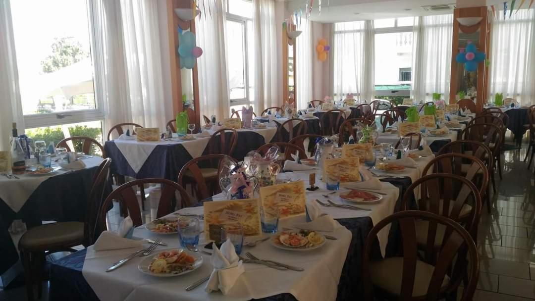 Hotel Joli ألبا أدرياتيكا المظهر الخارجي الصورة