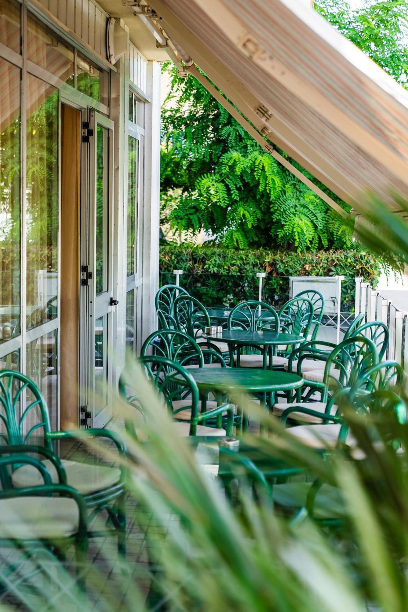 Hotel Joli ألبا أدرياتيكا المظهر الخارجي الصورة