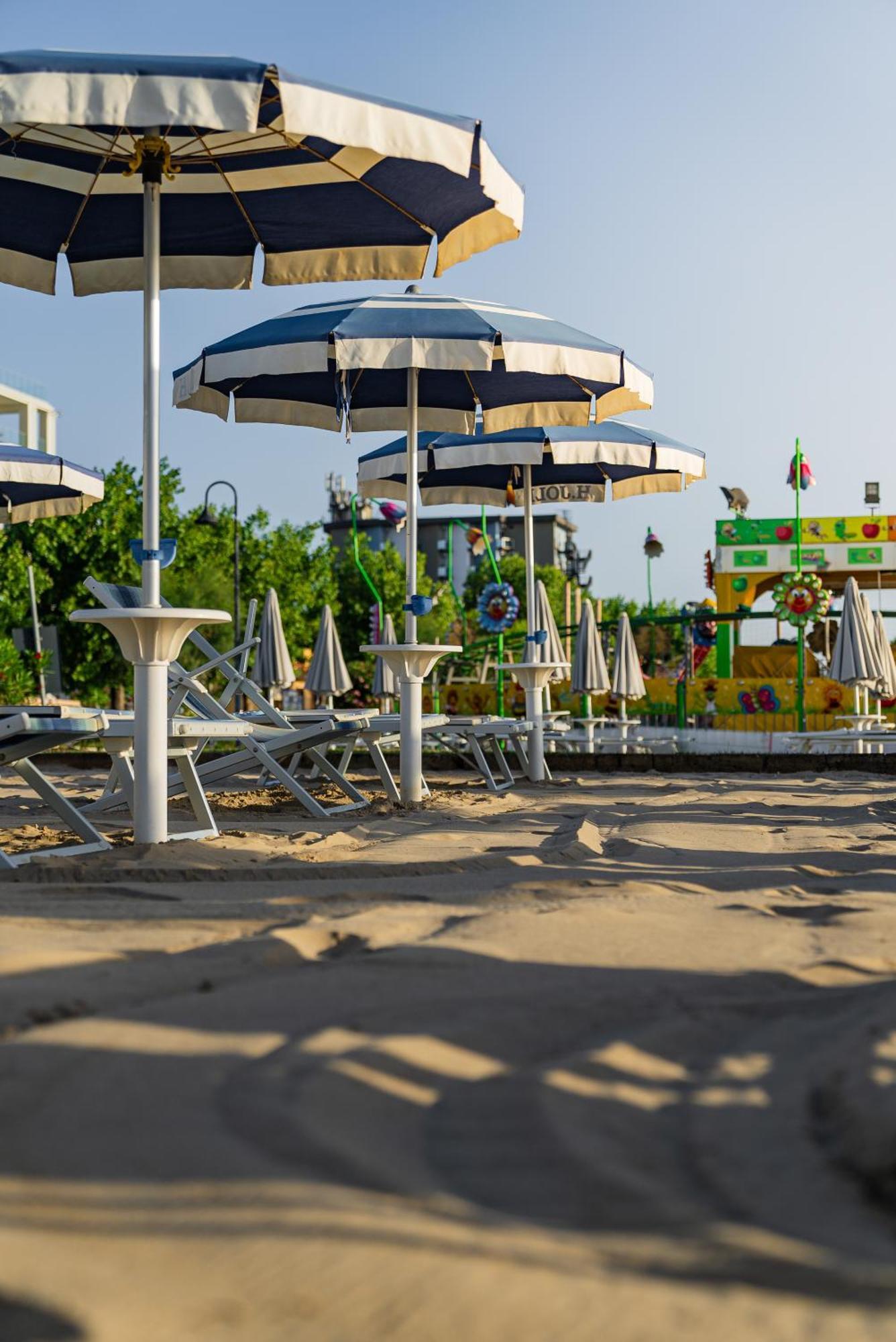 Hotel Joli ألبا أدرياتيكا المظهر الخارجي الصورة